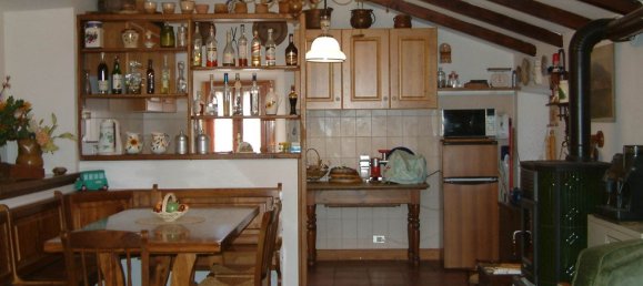 10 rooms House in Fiumalbo, Italy No. 220922 10