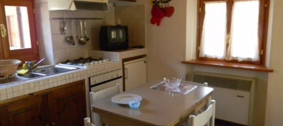 10 rooms House in Fiumalbo, Italy No. 220922 17