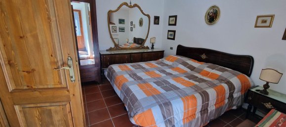 10 rooms House in Fiumalbo, Italy No. 220922 40