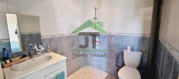 4 bedrooms House in Chateaudun, France No. 39953 4