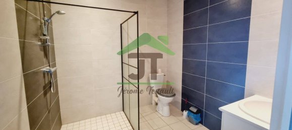 4 bedrooms House in Chateaudun, France No. 39953 12