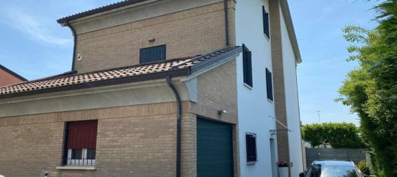 3 bedrooms Villa in Ferrara, Italy No. 282701 45