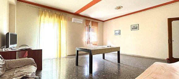 2 bedrooms Apartment in Reggio Calabria, Italy No. 89277 9