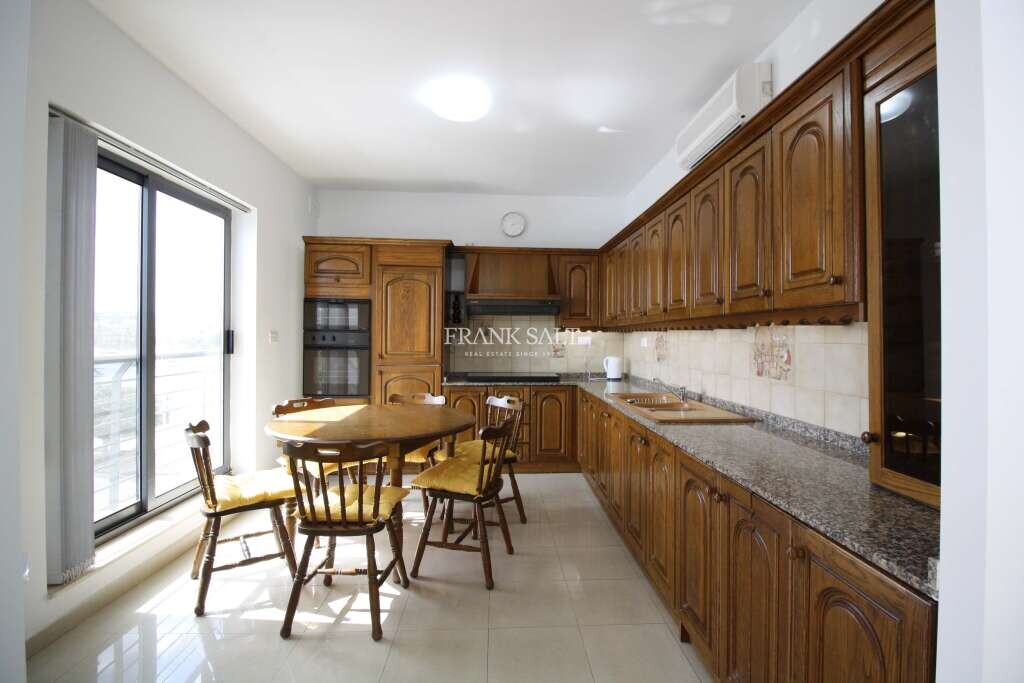 Apartamento T2 em Gzira, Malta N.º 9265