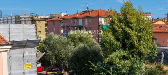 6 Schlafzimmer Wohnung in San Bartolomeo al Mare, Italy, Nr. 372773 28