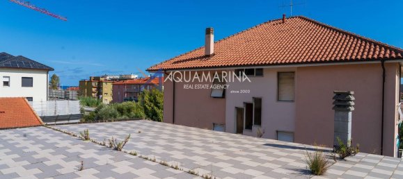 6 Schlafzimmer Wohnung in San Bartolomeo al Mare, Italy, Nr. 372773 16