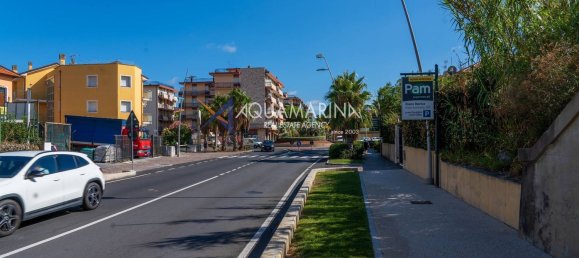 6 Schlafzimmer Wohnung in San Bartolomeo al Mare, Italy, Nr. 372773 2