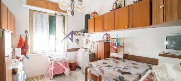 6 Schlafzimmer Wohnung in San Bartolomeo al Mare, Italy, Nr. 372773 18