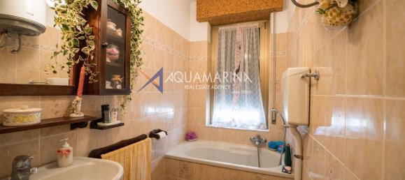 6 Schlafzimmer Wohnung in San Bartolomeo al Mare, Italy, Nr. 372773 24