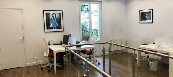 112m² Office in Paris, France No. 346110 3