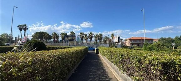 3-salle Appartement à Catania, Italy No. 276354 22