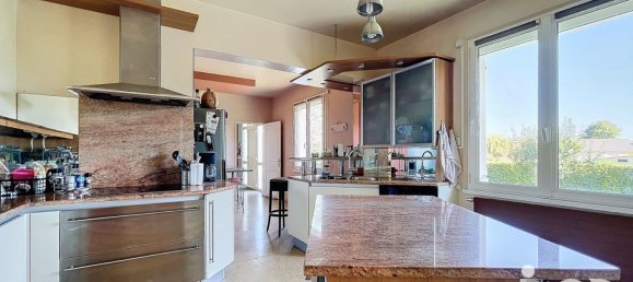 5 bedrooms House in Val-de-Vesle, France No. 248923 10