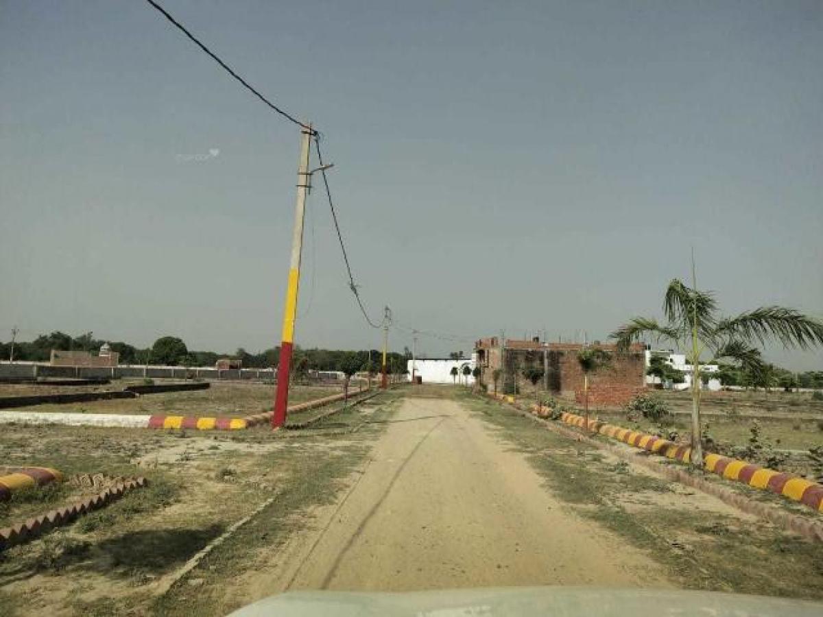  Land in Lucknow, India No. 34849