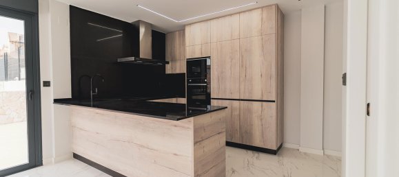 4 غرف نوم فيلا في Pilar de la Horadada, Spain رقم 16747 5