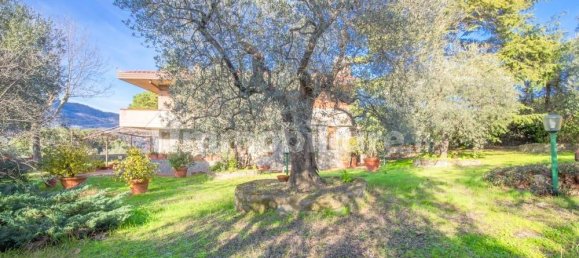 5 bedrooms Villa in Florence, Italy No. 104600 6