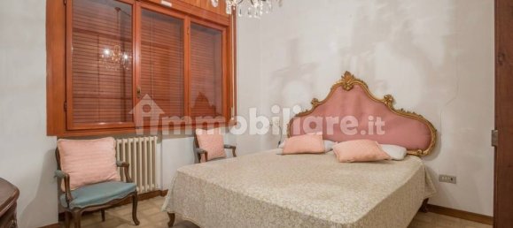 5 bedrooms Villa in Florence, Italy No. 104600 40