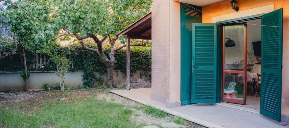 2 rooms Apartment in Mentana, Italy No. 27801 4