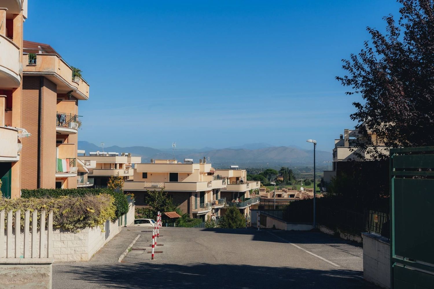 2 rooms Apartment in Mentana, Italy No. 27801