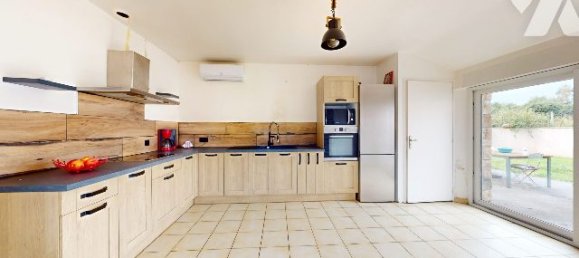 3 bedrooms House in Manche, France No. 343202 5