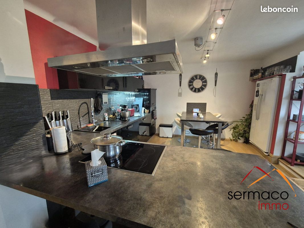 Дуплекс с 4 спальнями в Саргёмин, Франция № 155542