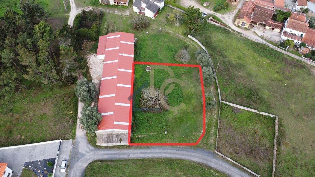 Земельный участок 1169м² в Лейрия, Португалия № 313636