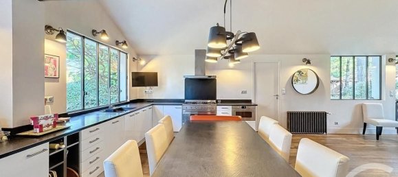 Casa de 4 dormitorios en Yvoy-le-Marron, France No. 221010 4