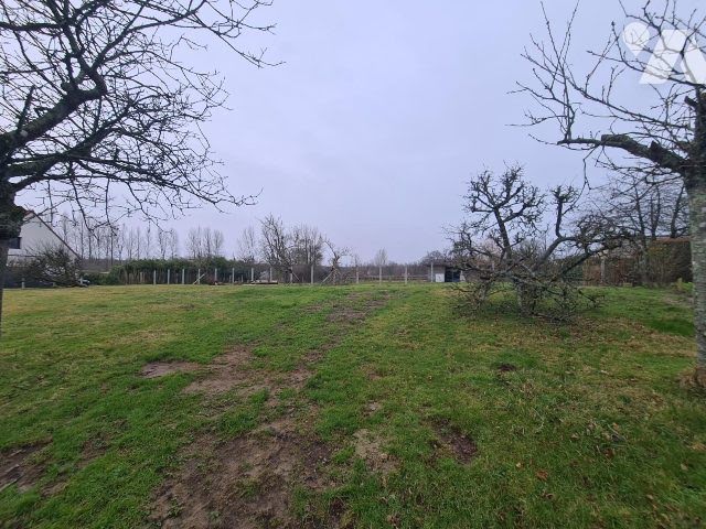 877m² Land in Condette, France No. 88910