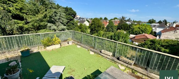 2 bedrooms Apartment in Montmorency, France No. 188077 2