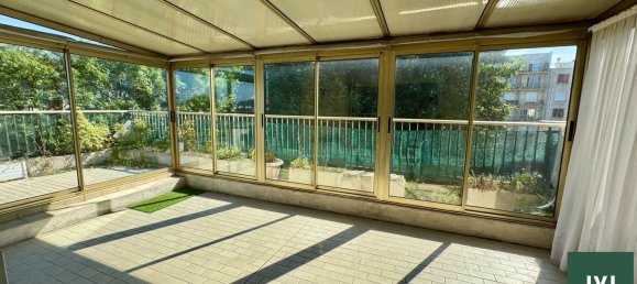 2 bedrooms Apartment in Montmorency, France No. 188077 3