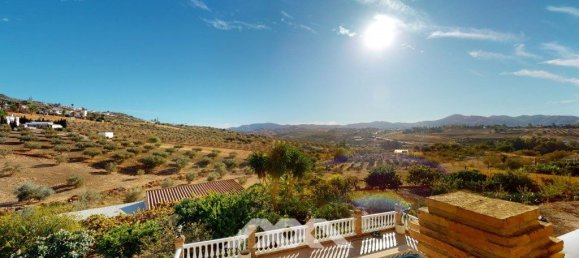 6 bedrooms House in Alcaucin, Spain No. 55551 8