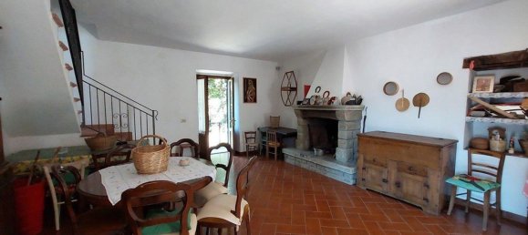 Дом с 3 комнатами в Кастель Сан Никколо, Италия № 196375 25