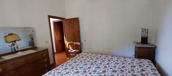 Дом с 3 комнатами в Кастель Сан Никколо, Италия № 196375 17