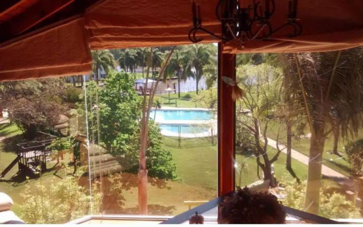 4 bedrooms House in Tigre, Argentina No. 51301