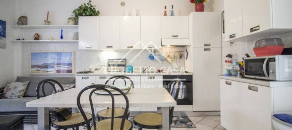 2 bedrooms Apartment in Pietrasanta, Italy No. 42926 6