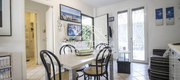 2 bedrooms Apartment in Pietrasanta, Italy No. 42926 8