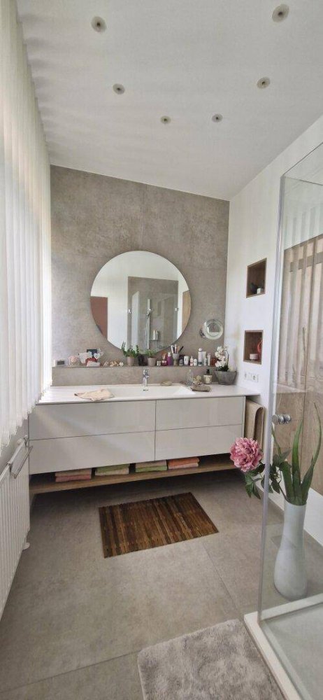 2غرفة شقة في Linz, Austria رقم 242810