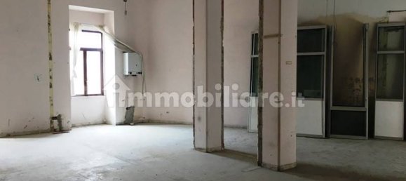 Propiedad comercial de 1 habitación en Agnone, Italy No. 342488 3
