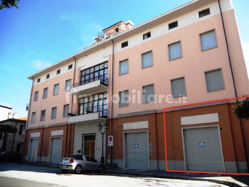 Propiedad comercial de 1 habitación en Agnone, Italy No. 342488