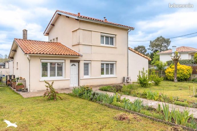 3 bedrooms House in Casteljaloux, France No. 308606