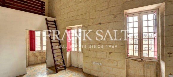 Hotel de 4 dormitorios en Attard, Malta No. 9460 5