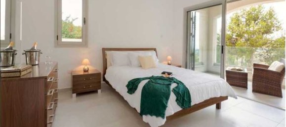 4 bedrooms Villa in Tala, Cyprus No. 15462 7