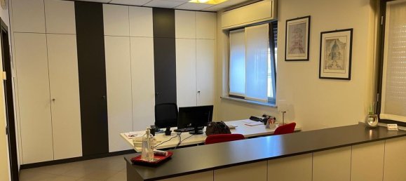 Офис 138м² в Вогера, Италия № 360855 3