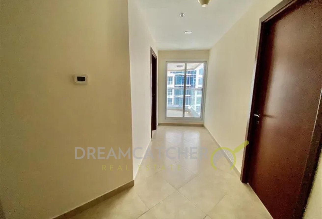 Квартира с 1 спальней в Джумейра Лейк Тауэрс, ОАЭ № 1155