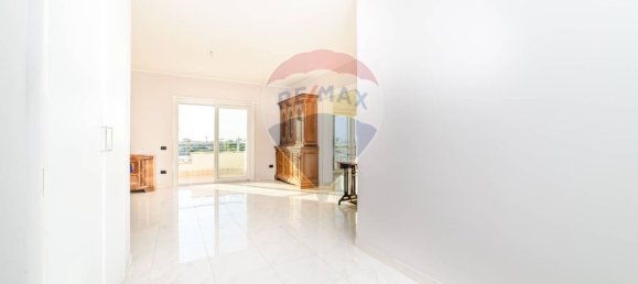 6-Zimmer Wohnung in Nocera Inferiore, Italy, Nr. 135511 2