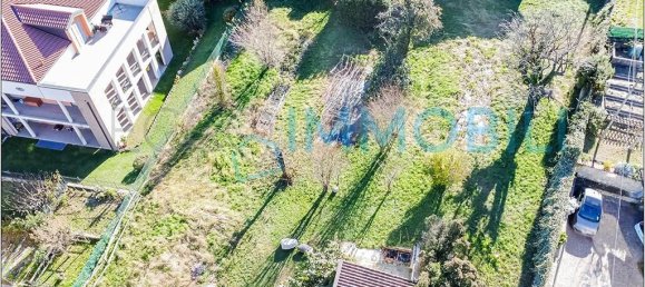 1000m² Land in Olginate, Italy No. 137029 3