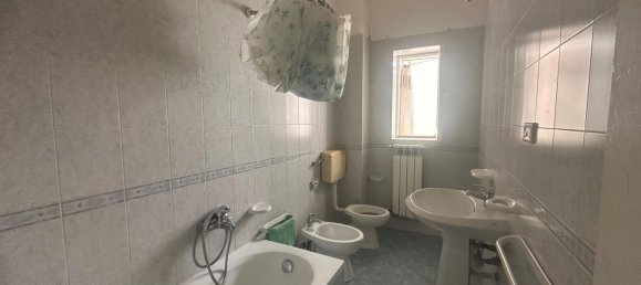 4 rooms Apartment in Taranto, Italy No. 283933 10