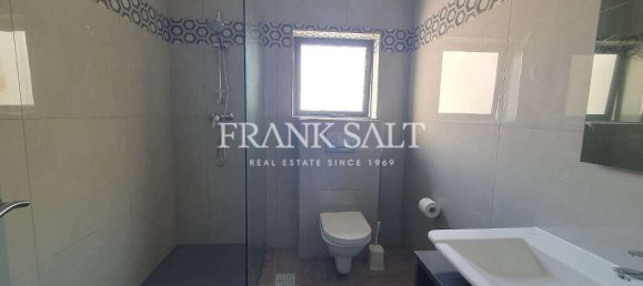 2 bedrooms Penthouse in Saint Julian's, Malta No. 4512 10