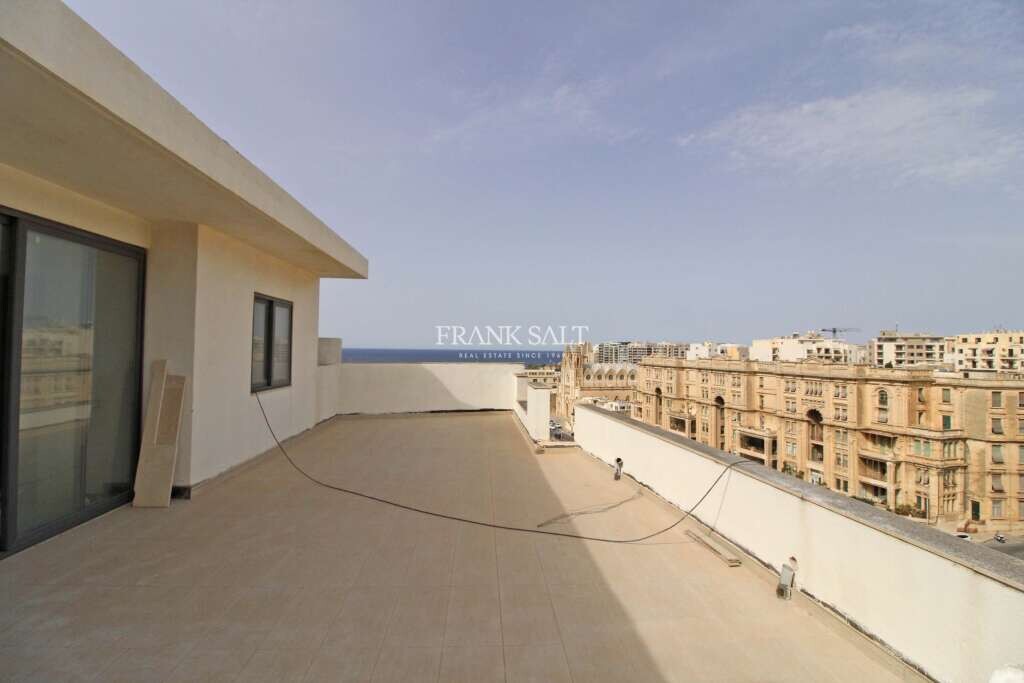 2 bedrooms Penthouse in Saint Julian's, Malta No. 4512