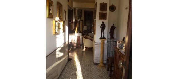 5 rooms Apartment in Naples, Italy No. 254928 3