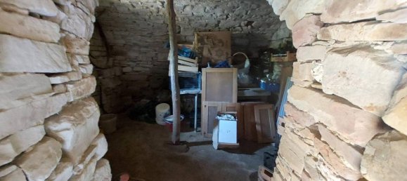 Casa de 4 habitaciónes en Prunetto, Italy No. 111009 38